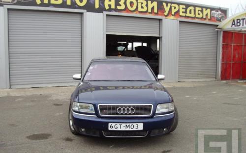 Audi S8